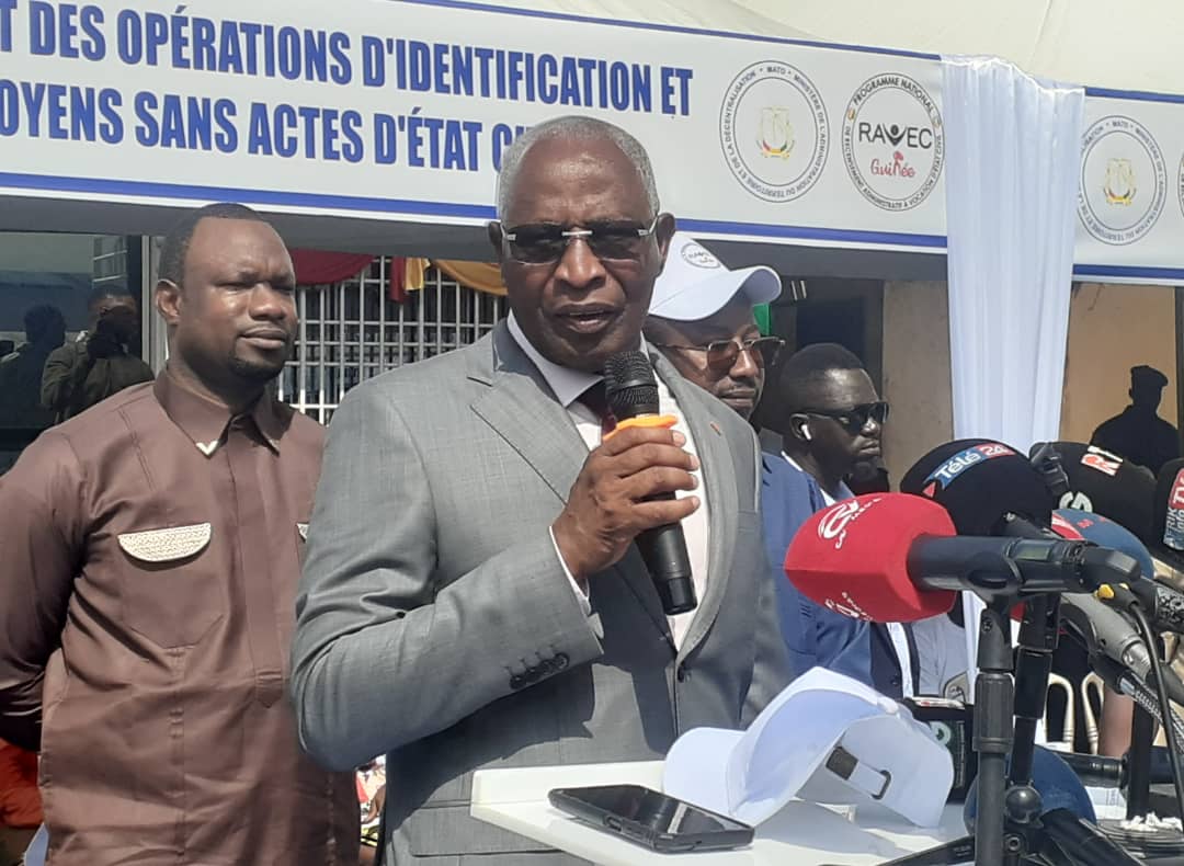 Matoto: Amadou Oury Bah lance les opérations d’identification et de régularisation des citoyens sans actes d’état civil