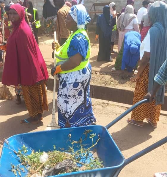 Fondation Makongo Family Charity : Un engagement pour la paix et l’assainissement à Bambeto-Hamdallaye