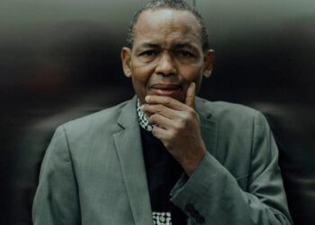 Thierno Monénembo : L’impartialité et la sagesse d’un écrivain engagé et contreversé.